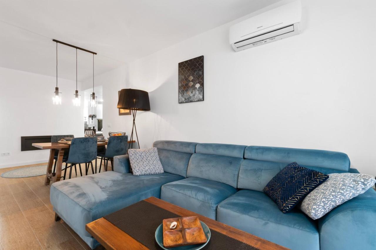 Marina Apartament Торевиеха Екстериор снимка