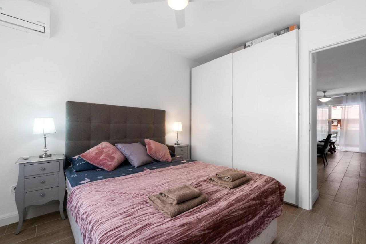 Marina Apartament Торевиеха Екстериор снимка