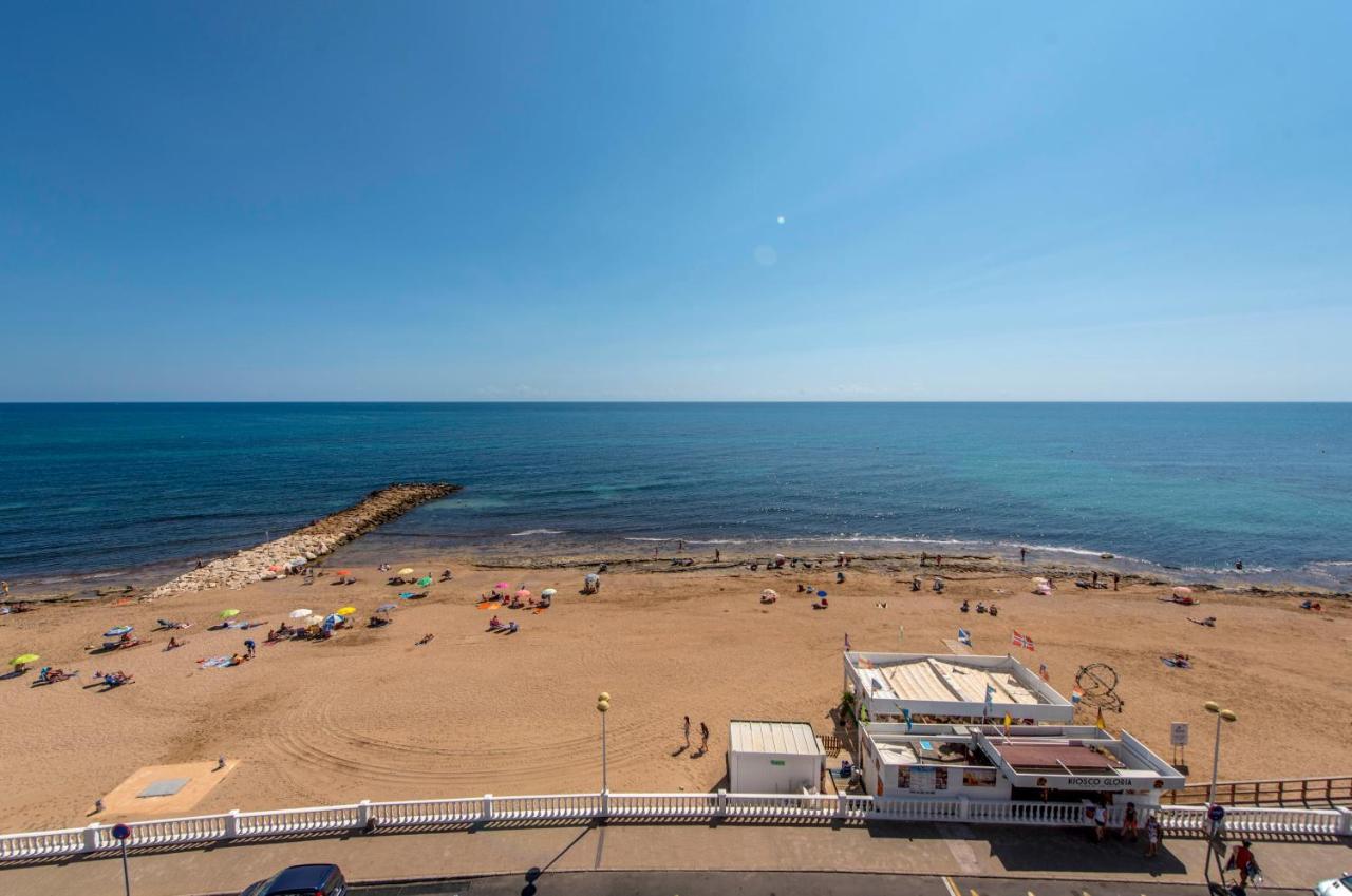Marina Apartament Торевиеха Екстериор снимка