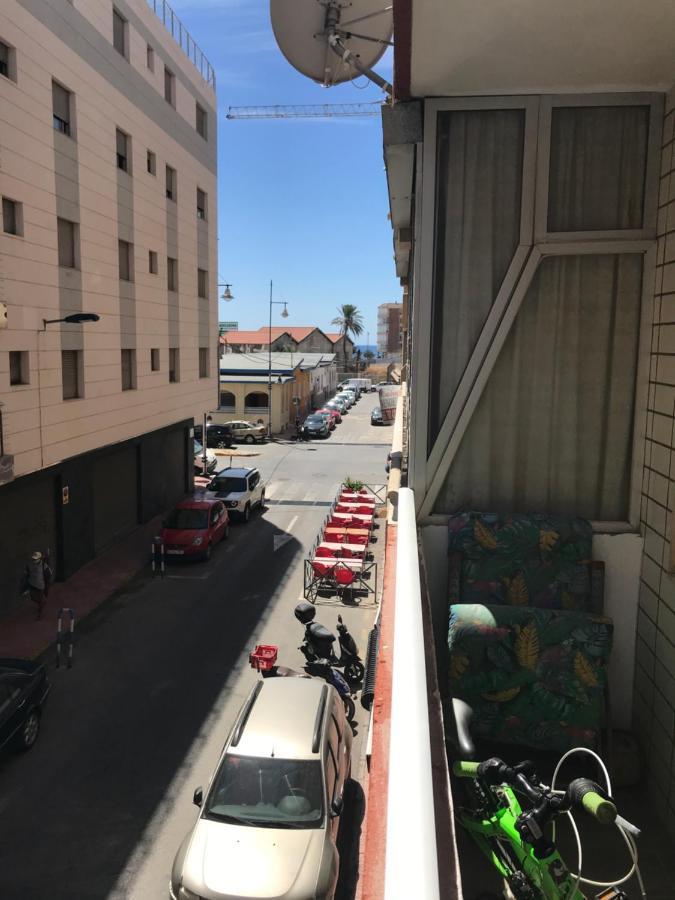 Marina Apartament Торевиеха Екстериор снимка